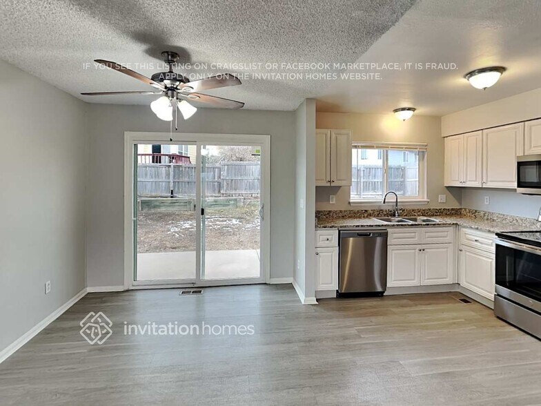 Building Photo - 4142 S Laredo Way