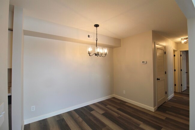 Building Photo - 1116 Blue Ridge Dr