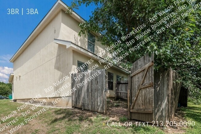 Building Photo - 10619 Mathom Lndg