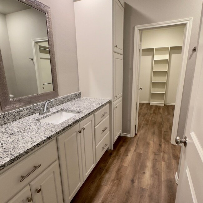 Building Photo - 1225 Preston Trails