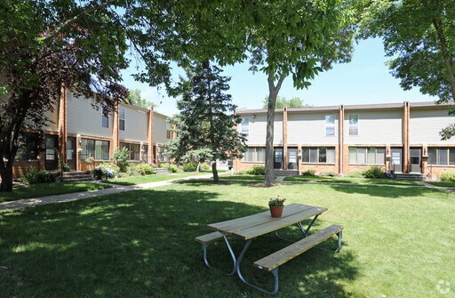 Building Photo - 2620 S Stoughton Rd