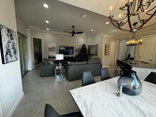 Building Photo - 6008 Bella Rosa Ln
