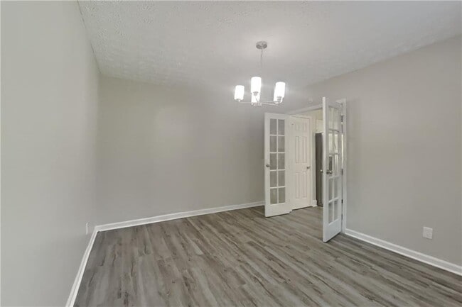 Building Photo - 105 Meadow Crest Ct
