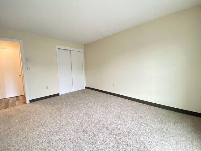 Building Photo - 155 Eastern Ave