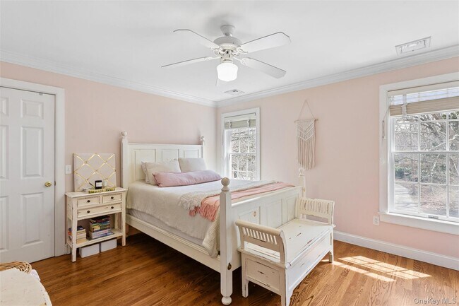 Building Photo - 110 Greenleaf Ln