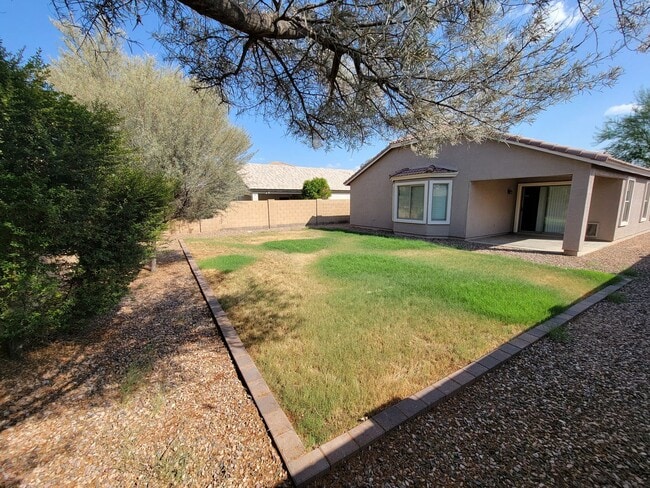 Building Photo - 14862 W Aster Dr