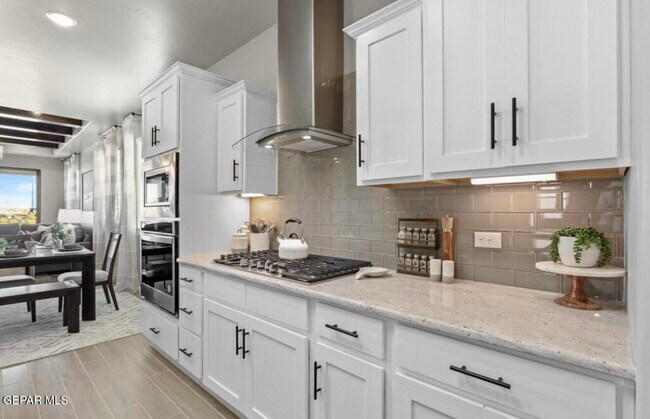 Building Photo - 257 Adamtowne Dr