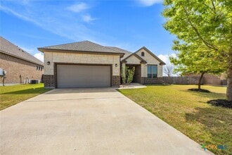 Building Photo - 109 Raven Dr