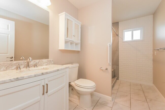 Building Photo - 2864 Meridian Point Ln