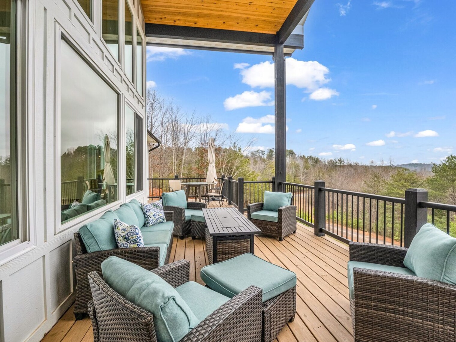 Building Photo - 198 Amberwood Pl