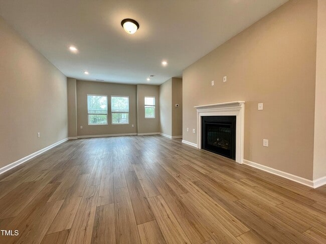 Building Photo - 413 Diversity Wy
