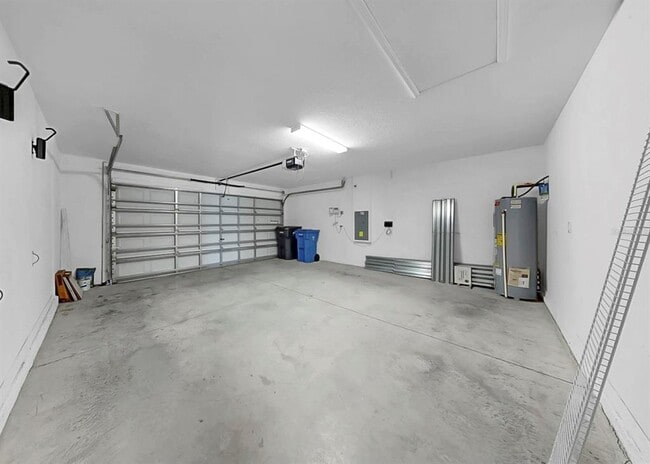 Building Photo - 12873 Tripoli Ave