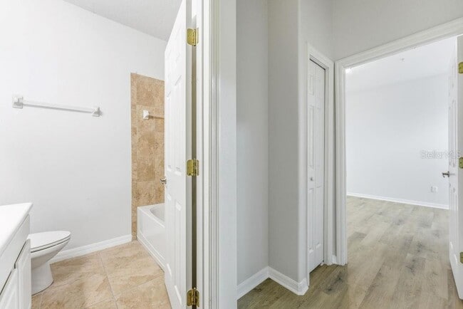 Building Photo - 2795 Oakwater Dr