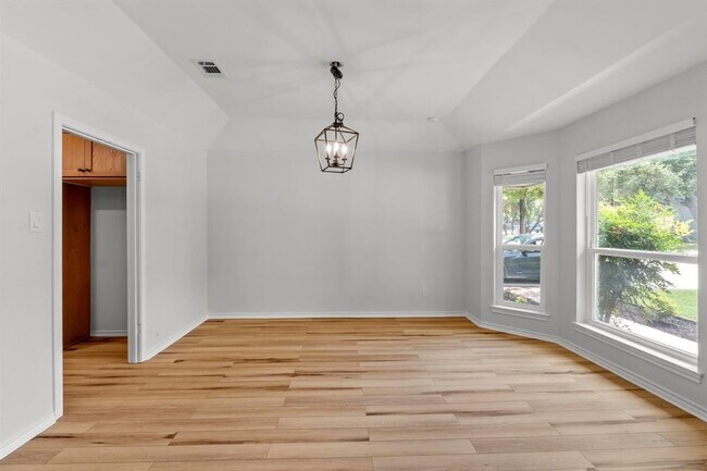 Building Photo - 801 Lime Rock Dr