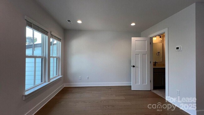 Building Photo - 608 Old Dominion Dr