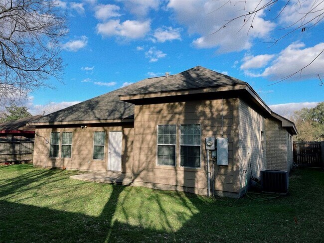 Building Photo - 9231 Burford Ln