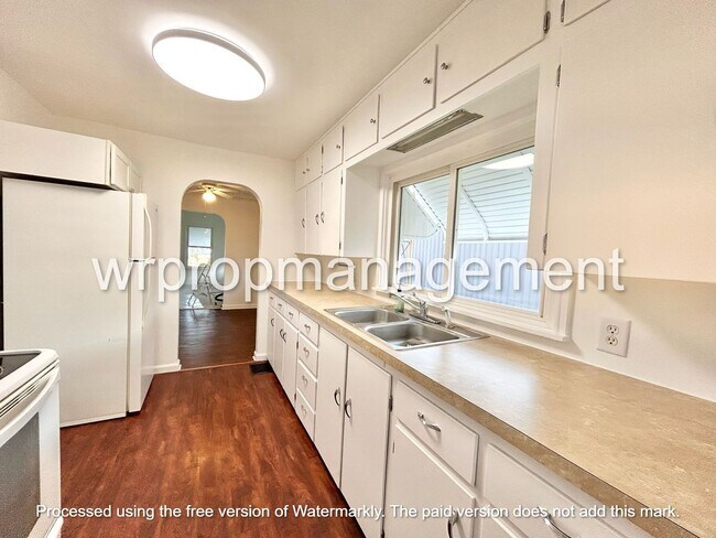 Building Photo - 2 Bed 1 Bath House in Washington Local Sch...