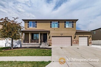 Building Photo - Beautiful Basement  Apartment In Riverton!