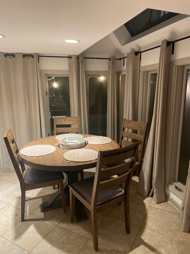 Eating area - 2195 Long Ridge Rd