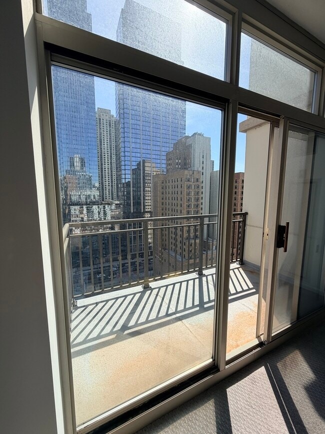 Building Photo - 21 W Chestnut St