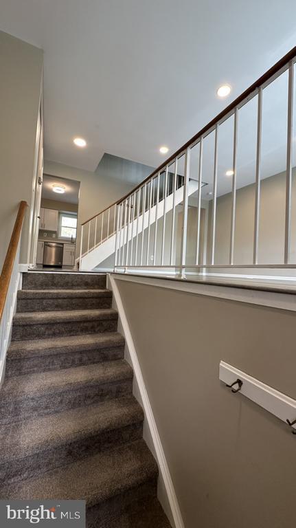 Building Photo - 14646 London Ln