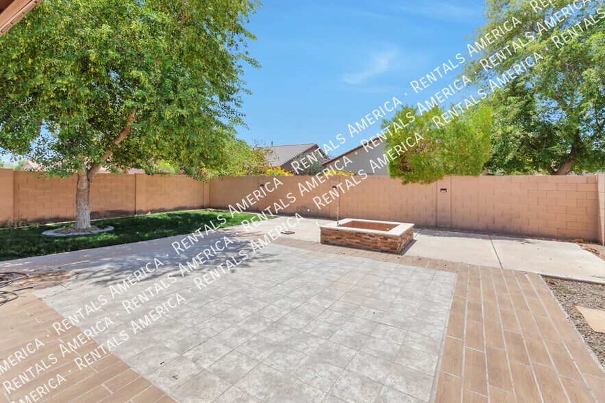 Building Photo - 45081 W Paitilla Ln