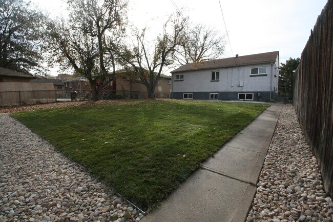 Building Photo - 2410 S Ogden St