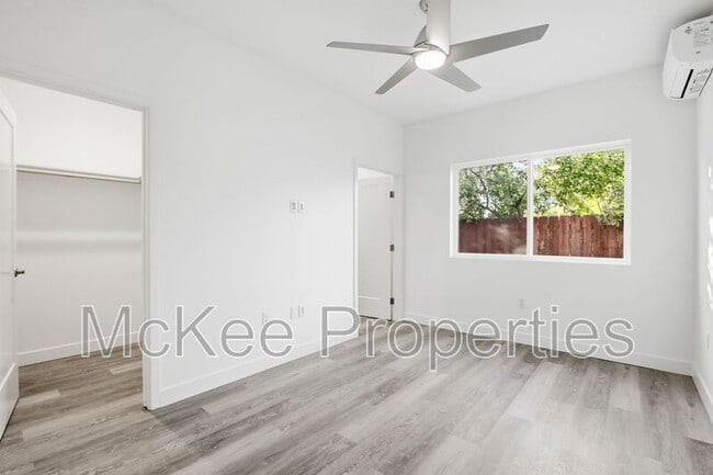 Building Photo - 6174 Dorothy Dr