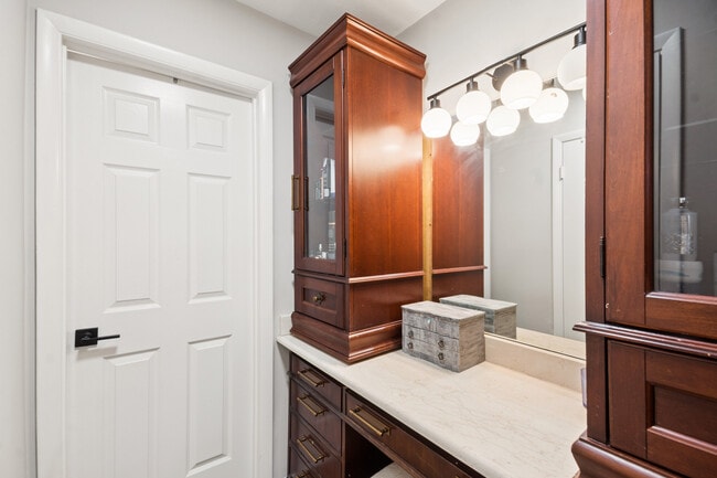 Building Photo - 1150 Collier Rd NW