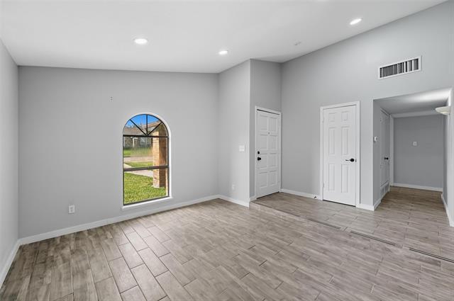Building Photo - 5256 Sherman Dr