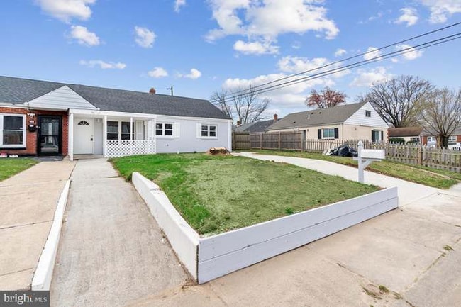 Building Photo - 372 Sheridan Dr
