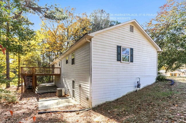 Building Photo - 1847 Rainbow Ln