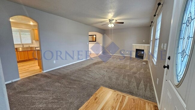Building Photo - Beautiful Home with Separate Office/Bonus Room!