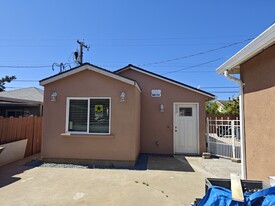 Building Photo - 603 Genine Dr