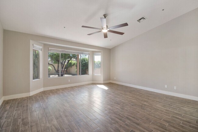 Building Photo - Ironwood Village - Completely Remodeled Interior, Single Level with Pool!