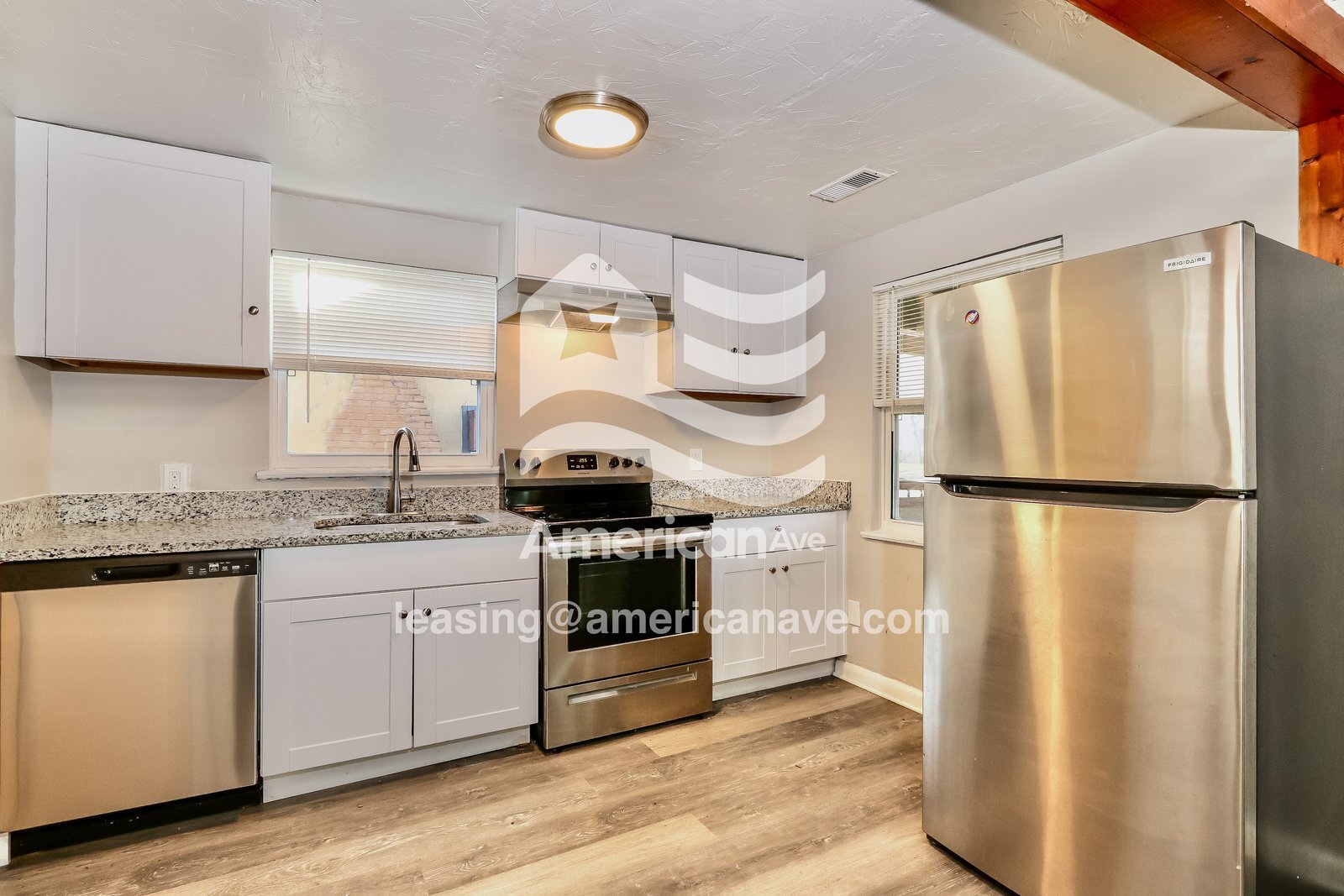 Building Photo - 212 E Bowne Blvd