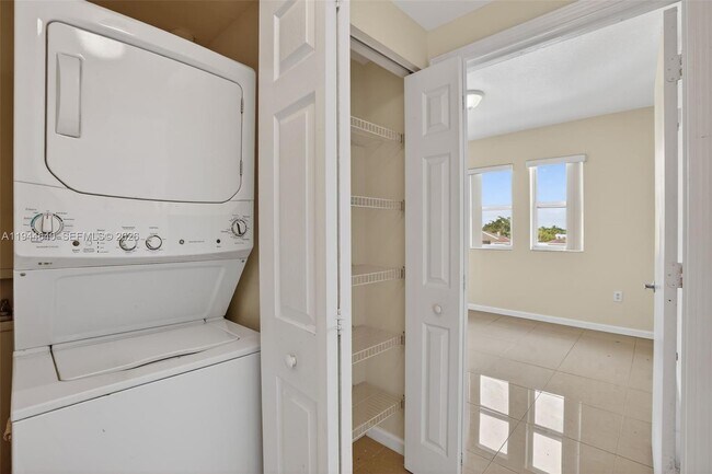 Building Photo - 11060 SW 196th St