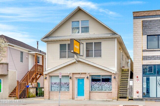 Building Photo - 2 Ocean Terrace