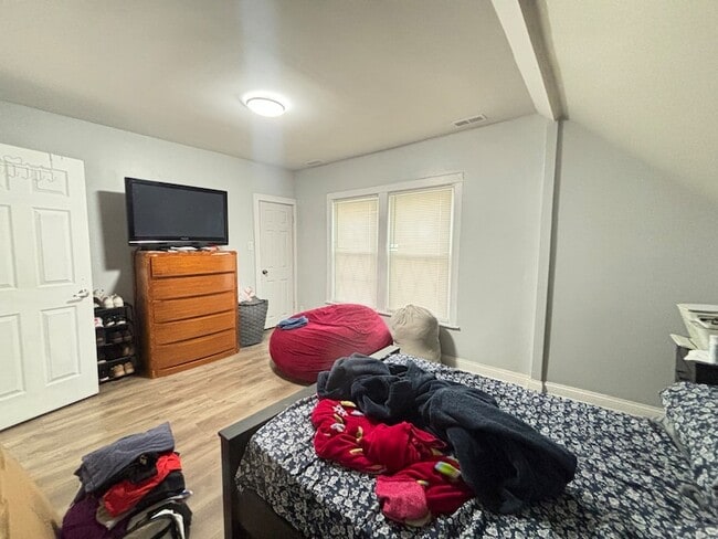 Building Photo - 5152 S Kildare Ave