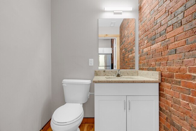 Building Photo - 58 13th St