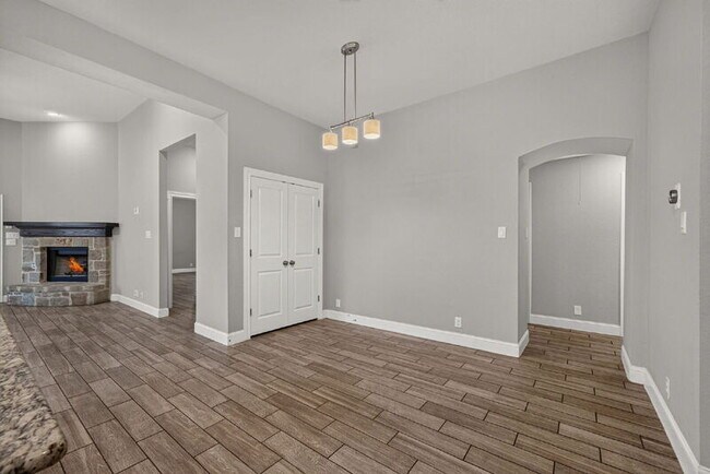 Building Photo - 9010 Gate Run