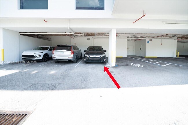 Building Photo - 13800 Highland Dr