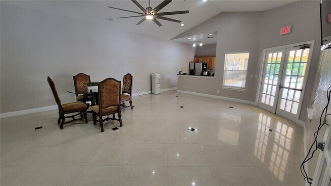 Building Photo - 5500 Devonbriar Way