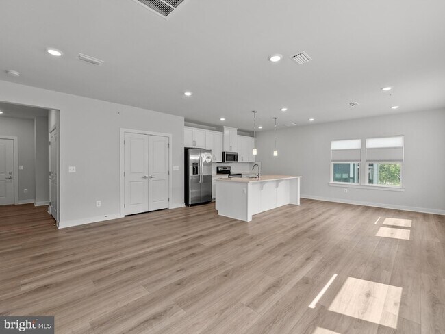 Building Photo - 12865 Mosaic Pk Wy