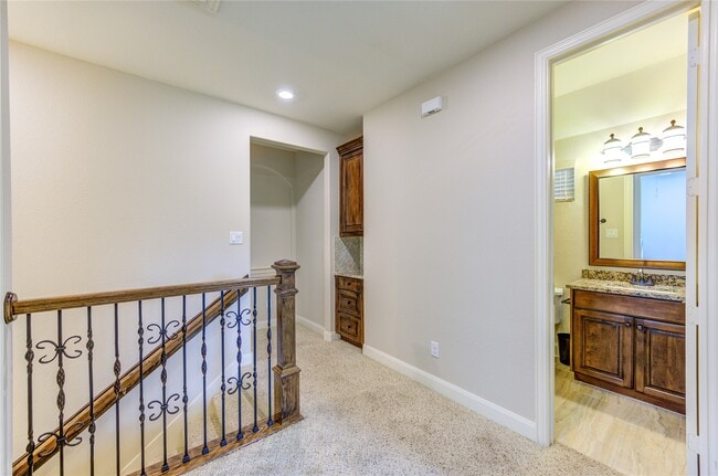 Building Photo - 67 Blissful Ridge Ct