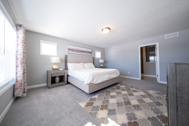 Building Photo - 6668 Coach House Ln