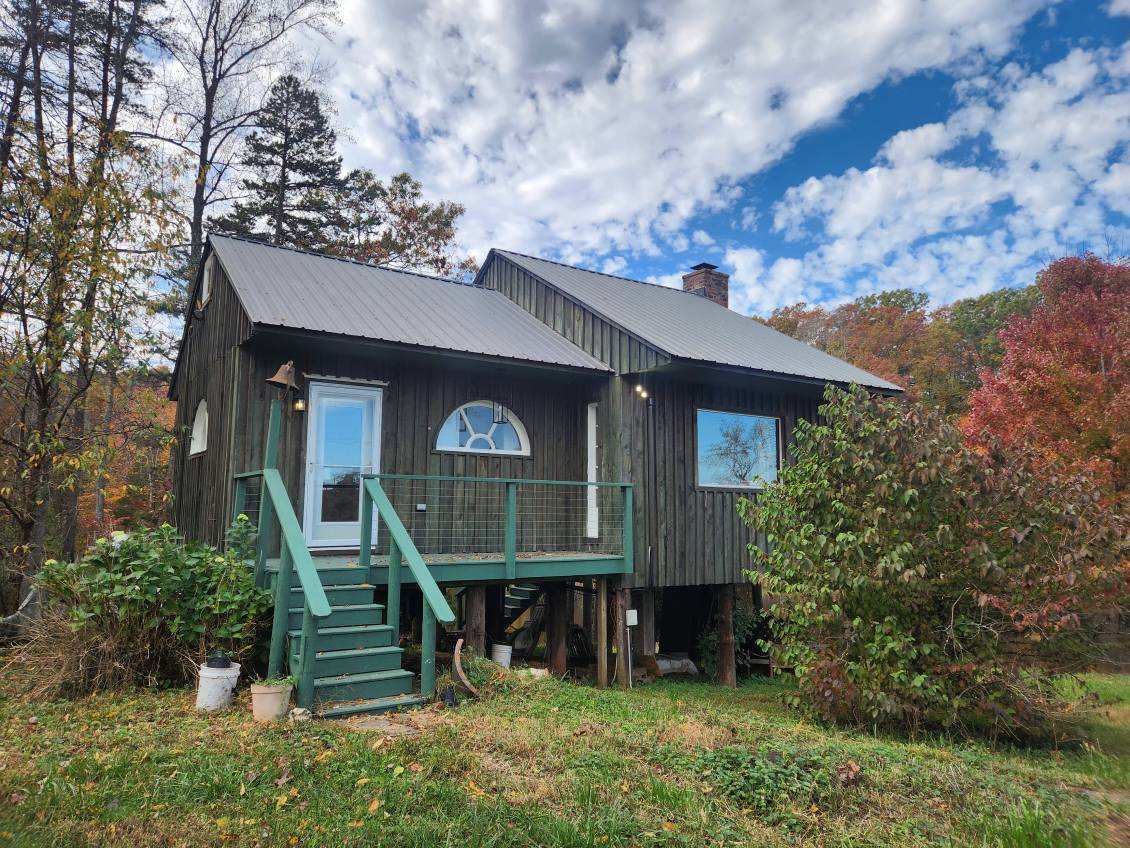 Building Photo - 288 Logan Rd