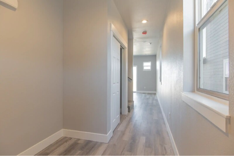 Building Photo - 2296 Deerfield Ln