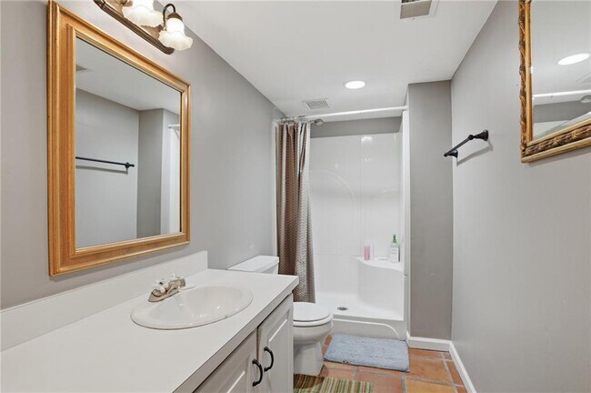 Building Photo - 1180 St Andrews Cir