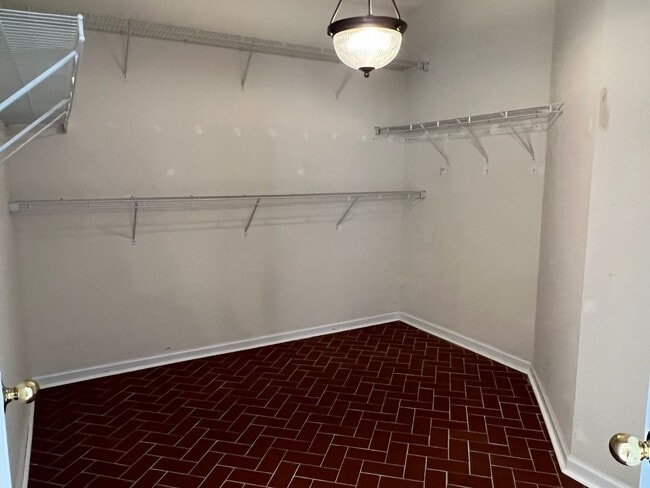 Building Photo - Home for rent in Arrowhead